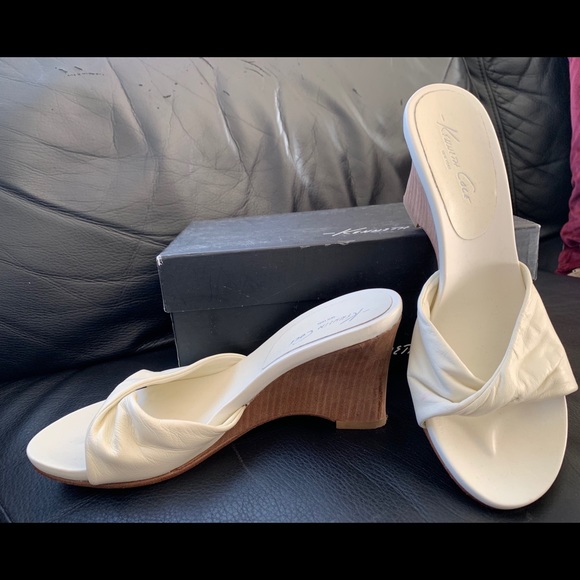 Kenneth Cole Shoes - Kenneth Cole NY Women’s Leather Wedge Slides🔥🔥